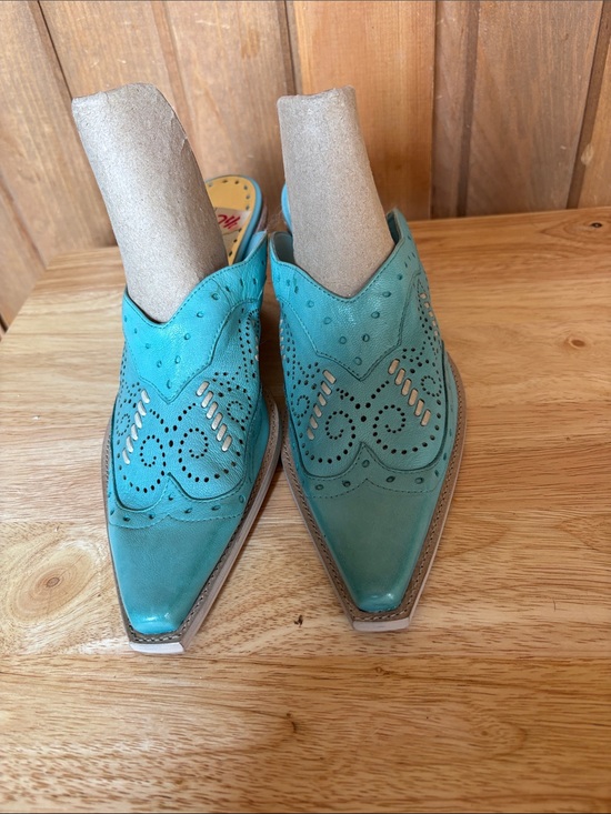 BCBGirls Shoes - NWOB BCB Girls Leather Mules